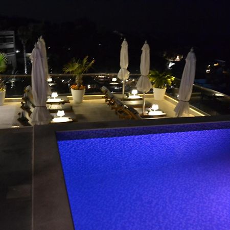Kalamper Apartments Добра вода Екстериор снимка