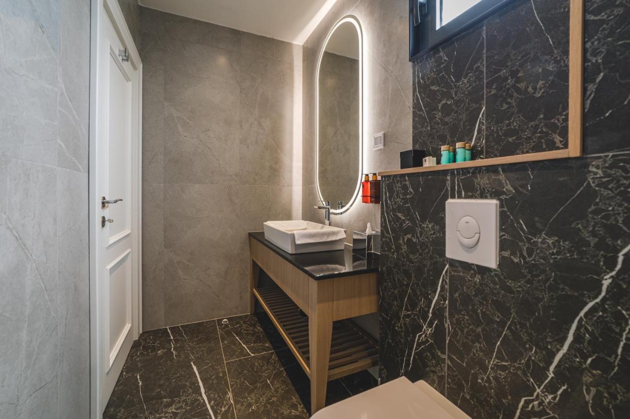Kalamper Apartments Добра вода Екстериор снимка