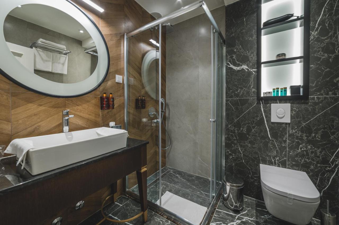 Kalamper Apartments Добра вода Екстериор снимка