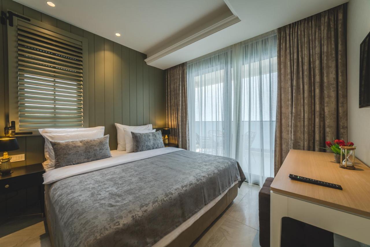 Kalamper Apartments Добра вода Екстериор снимка
