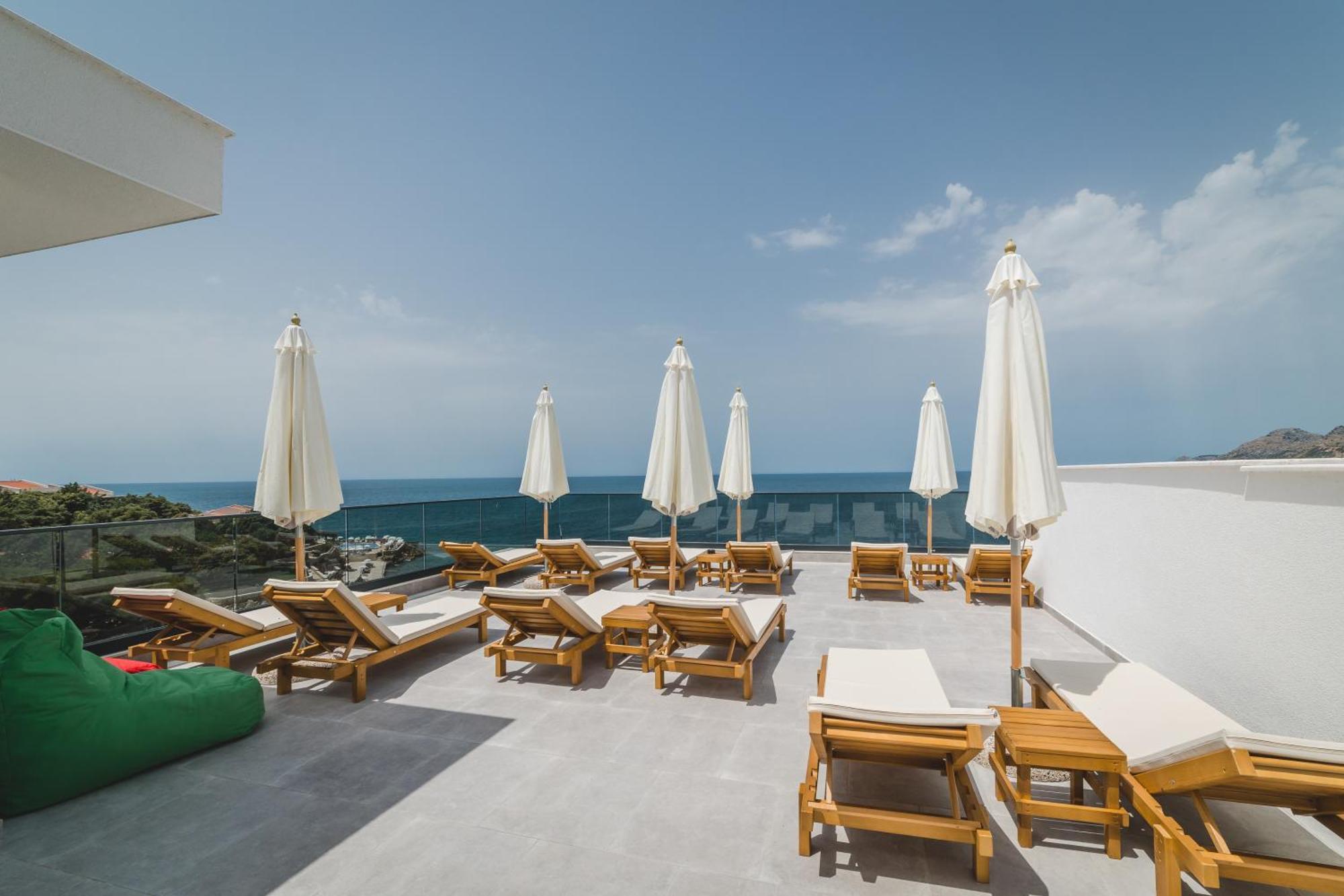 Kalamper Apartments Добра вода Екстериор снимка